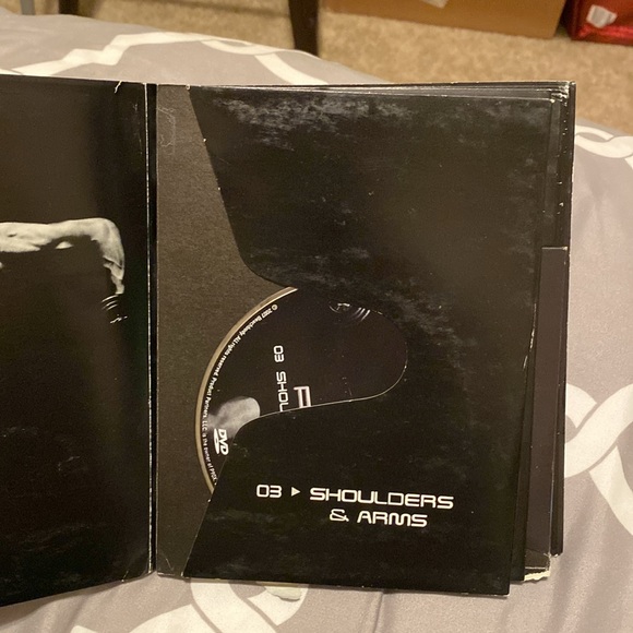 P90X - Picture 4 of 13